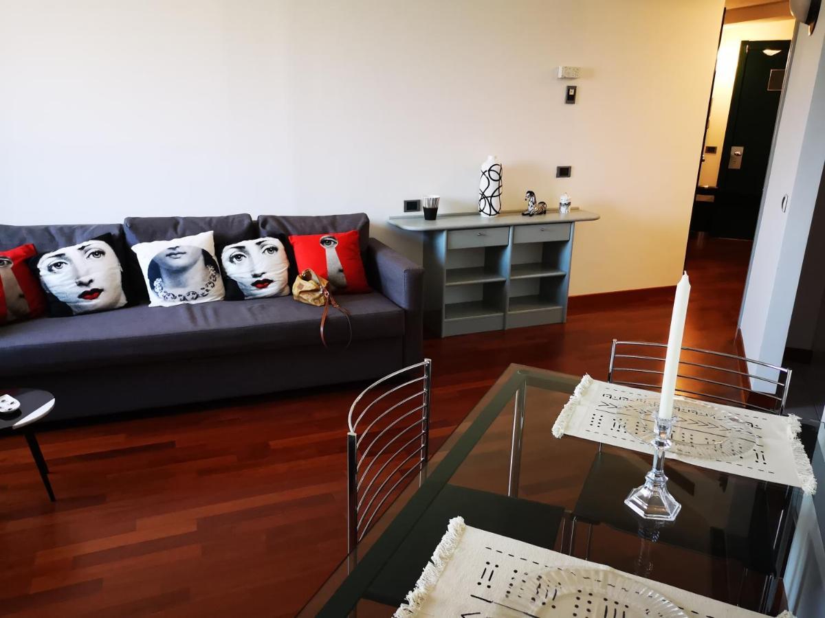 Suite Lambruschini Central With Top City View - Free Covered Parking Genua Exteriör bild