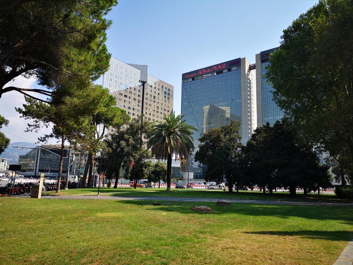 Suite Lambruschini Central With Top City View - Free Covered Parking Genua Exteriör bild