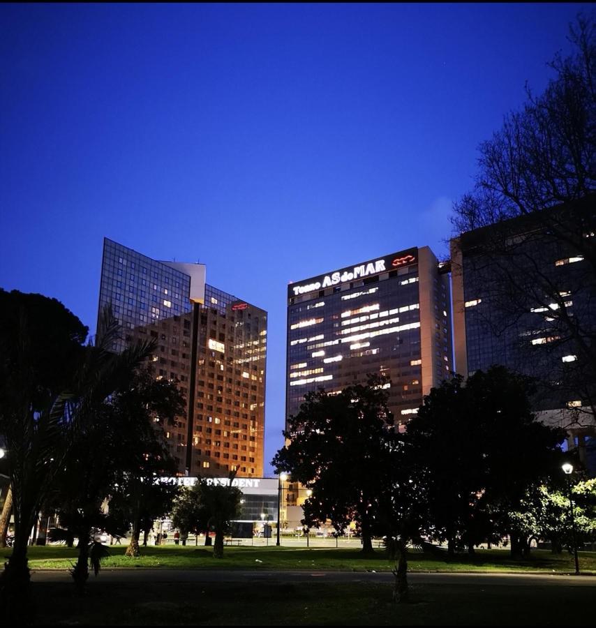 Suite Lambruschini Central With Top City View - Free Covered Parking Genua Exteriör bild